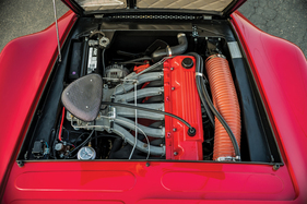 Ghia (Plymouth) Asimmetrica (1961) - Reihensechszylinder im Bug