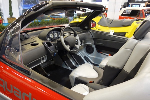 Gibbs Aquada (2004) – Mittiger Fahrersitz wie im McLaren F1 – Essen Motor Show 2021