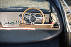 Bild: Gilbern G.T. 1800 (1964) - aufgeräumtes Cockpit