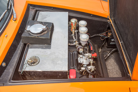 Ginetta G15 (1973) - Benzintank und Technik im Bug