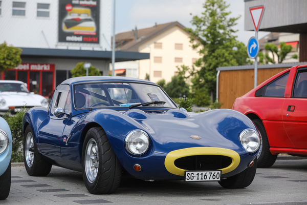 Image: Ginetta G4 (1963) - with hardtop and roll bar - Fantastic Plastic Rickenbach 2023