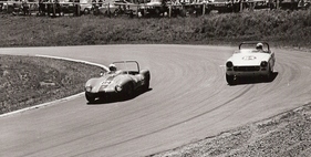 Ginetta G4 (1964) - erfolgreich im Rennsport in Kandada - hier in Mosport im Jahr 1966