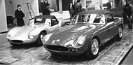 Ginetta G4 (1965) - eine G4 zusammen mit einer G10 auf dem Ginetta-Stand an der London Motorsport Show