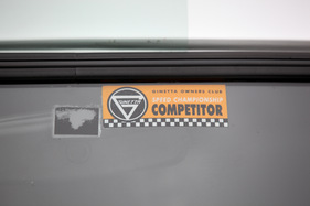 Ginetta G4 - Kleber auf der Heckscheibe