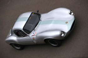 Ginetta G4 - der Dachaufbau kann abgenommen werden Ginetta G4 - der Dachaufbau kann abgenommen werden