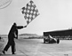 Giuseppe Farina wird beim GP von Silverstone als Sieger abgewunken – Alfa Romeo 158 Alfetta (1950) (© Centro Documentazione Museo Alfa Romeo, 1950) Giuseppe Farina wird beim GP von Silverstone als Sieger abgewunken – Alfa Romeo 158 Alfetta (1950) (© Centro Documentazione Museo Alfa Romeo, 1950)