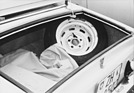 Glas 1204 TS (1965) – Ersatzrad im Koffer- statt im Motorraum