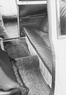 Glas 1204 TS (1965) – knapp geschnittene Rücksitzbank