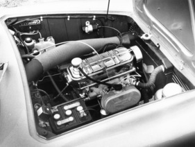 Glas 1300 GT (1963) - Blick in den Motorraum