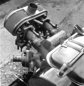 Glas 1300 GT (1963) - Solex-Doppelvergaser