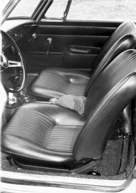 Glas 1300 GT (1965) - Fahrer- und Beifahrersitz