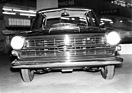 Glas 1500 (1964) - elegante Limousine mit einem Vierzylinder-Benzinmotor, dessen obenliegende Nockenwelle durch einen Zahnriemen angetrieben wird - Genfer Automobilsalon 1964
