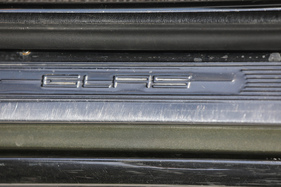 Glas 3000 V8 Coupé (1968) - Glas-Schriftzug auf den Einstiegsleisten
