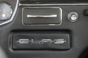 Glas 3000 V8 Coupé (1968) - kunstlederbedecktes Armaturenbrett