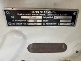 Glas Isar 700 "Ranch" (1964) – Fahrgestellnummer und Typenschild von Fahrzeug Nr. 3 im Automuseum Melle (1964)