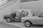 Glas Isar 700 "Ranch" (1964) – Fahrzeug Nr. 2, neben dem Opel Kadett A Frua Spider beim 35. Genfer Salon