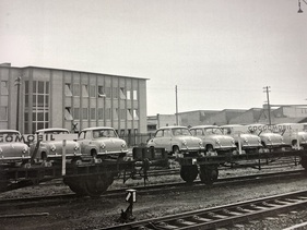 Glas-Werke Dingolfing, dem Herkunftsort von Uschi Glas (1962)