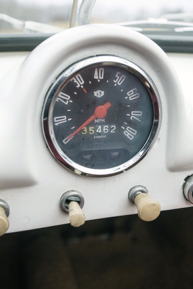 Goggomobil (Buckle) Dart (1959) - Tacho bis 80 Meilen pro Stunde, mehr als genug