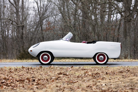Goggomobil (Buckle) Dart (1959) - die Kunststoff-Karosserie hat eindeutig etwas "pfeil-haftiges" Goggomobil (Buckle) Dart (1959) - die Kunststoff-Karosserie hat eindeutig etwas "pfeil-haftiges"