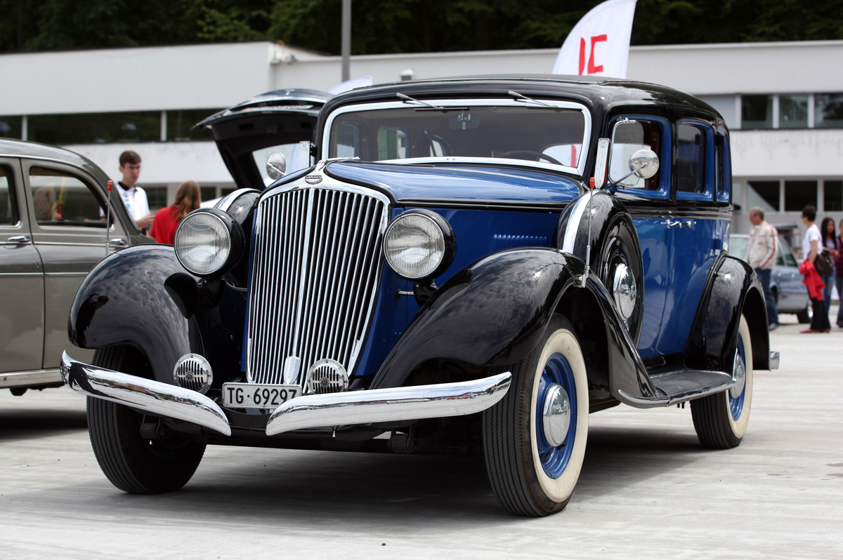 Graham Paige Custom Eight Supercharger an der Dolder Classics vom Juni 2013 - sieht man nur sehr selten