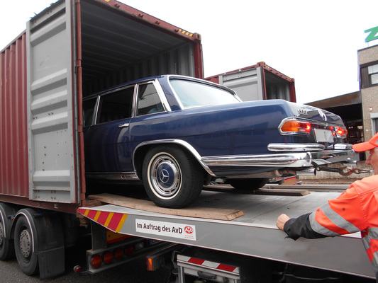 Bild Grossauftrag für Kienle - die Mercedes-Benz 600 befinden sich noch komplett im Originalzustand