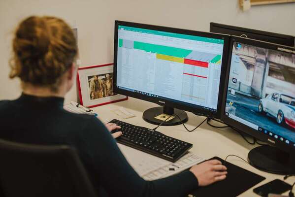 Grosses Sortiment von aktuell über 8000 Artikeln – bei der partworks GmbH in Paderborn (DE)