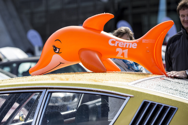 Gummi-Delpin in den Creme21-Farben - am letzten Tag der Creme21 2015 bei Leipzig