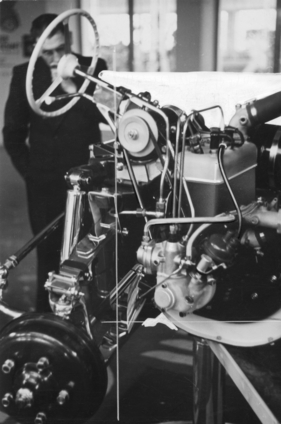 Gutbrod Superior (1951) - Internationale Automobilausstellung (IAA) in Frankfurt 1951 - Einspritzmotor für niedrigen Verbrauch
