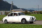 Gute Stimmung im Jaguar Mk II - British Car Meeting in Mollis am 28. August 2016