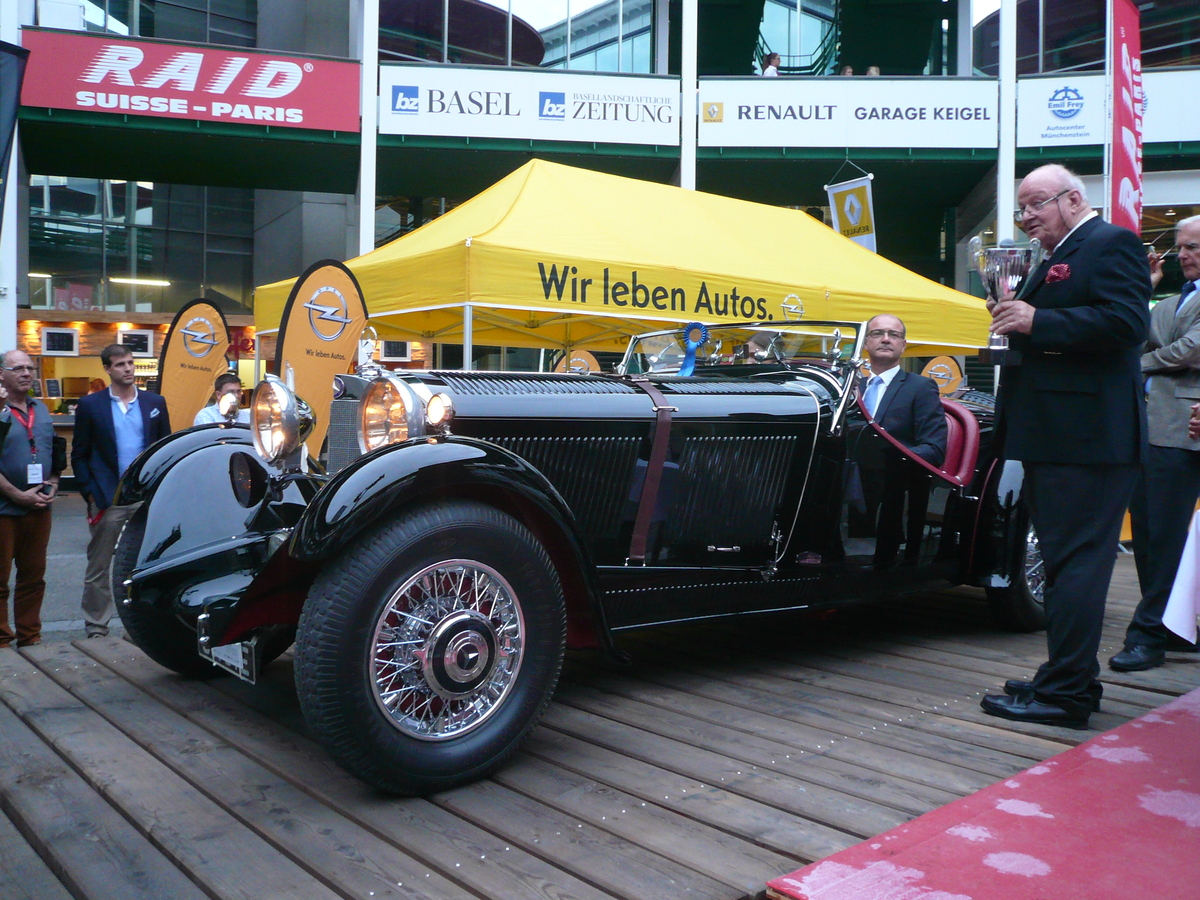 H. A. Bichsel, founder of the Raid and the Concours in Basel, personally presented the trophy for the "Best of Show" - RAID Concours d'Elégance in Basel on August 27, 2014