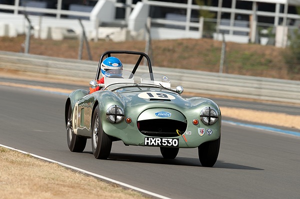 HRG Le Mans Lightweight 1947 an Le Mans Legend 2011