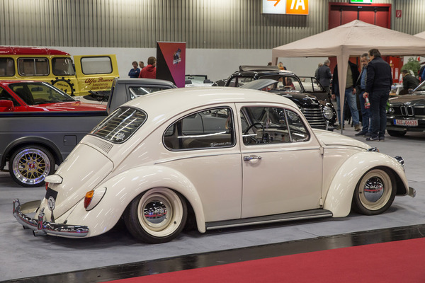 Hätte auch gut an die Essen Motor Show gepasst, dieser VW 1300 - Retro Classics Bavaria 2022