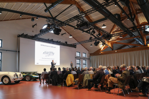 Hannes Gautschi und Urs P. Ramseier führen in die Tagung ein - 24. Infoveranstaltung / SCR Academy am 26. Januar 2023
