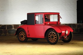 Hanomag 2/10 PS “Kommissbrot” (1926) - dieses frühe Fahrzeug mit Ponton-Karosserie wurde als Lot 118 in der RM Versteigerung der Aalholm Collection im Jahr 2012 verkauft