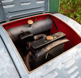 Hanomag 2/10 PS 'Kommissbrot' (1928) - quer eingebauter Einzylindermotor mit Wasserkühlung