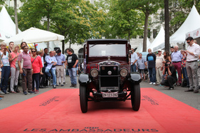 Hanomag 4/20 (1930) - durfte als Zweiter in der Kategorie "Pre-War Closed" auch auf den roten Teppich - am ZCCA 2016