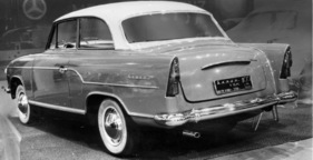 Hansa 1100 - verschönerte Karosserie und Namenswechsel von Goliath zu Hansa - Genfer Autosmobilsalon 1959