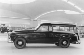 Hansa 1800 Kombiwagen (1953) - Internationale Automobilausstellung (IAA) in Frankfurt 1953 - Seitenprofil, links