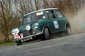 Haselden/ Pickering im Austin Mini Cooper S (1964) an der Poppy Rally 2015