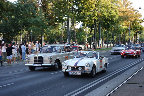 Hauptsache "M" - Mercedes-Benz und MG Midget - Vienna Classic Days 2024