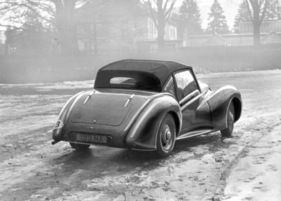 Healey 2.4 Litre (1947) - Heckansicht