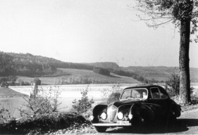 Healey 2,4 Litre (1947) - mit dem Testwagen unterwegs