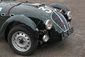 Healey Silverstone - gerundeter Kühlergrill - OSMT Zug im September 2017