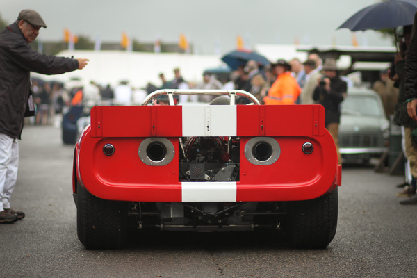 Bild Heckansicht eines Prototypen, der beim Rennen um die Whitsun Trophy startete - Goodwood Revival 2016