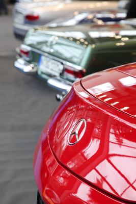 Bild: Heckgestaltung heute und vor 50 Jahren - Retro Classics Bavaria 2018