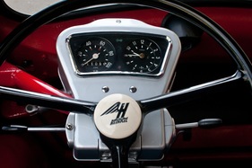 Heinkel-Kabine Typ 154 (1957) - schön gestaltete Instrumente von VDO, aber kein Drehzahlmesser