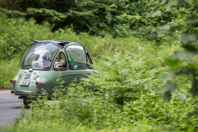 Heinkel - fast schon tarnfarbig - Internationales Kabinenroller-Treffen Walenstadt 13./14. Juni 2015 Heinkel - fast schon tarnfarbig - Internationales Kabinenroller-Treffen Walenstadt 13./14. Juni 2015