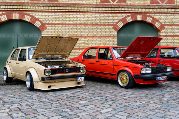 Heißgemachte VW der späten 70er und frühen 80er: VW Golf und VW Jetta – Oldtimer Open Air 2024