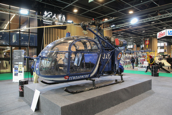 Helikopter Alouette II von 1958 - fliegt 205 km/h mit 550 PS - Rétromobile Paris 2022