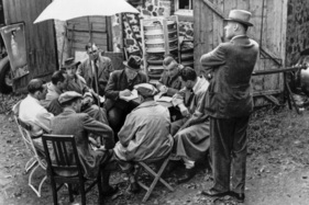 Hermann Lang, Alice Caracciola, Max Sailer, Alfred Neubauer und Rudolf Caracciola - Eifelrennen (1936)